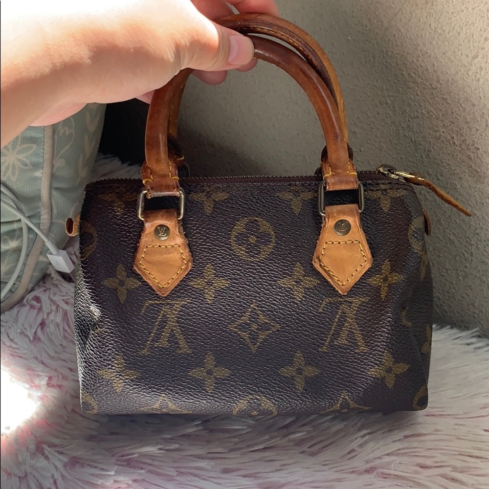 Beautiful Mini LV Speedy